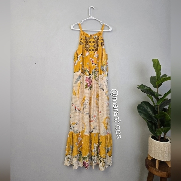 One September Paradiso Halter Dress - Picture 3 of 6